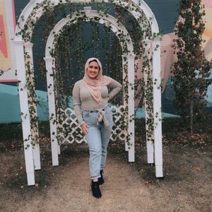 Meet your Posher, Rawan